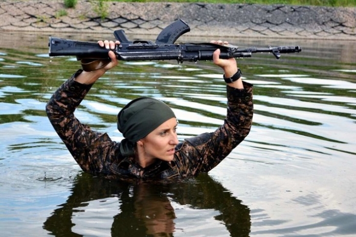 Красивые девушки из армии Казахстана